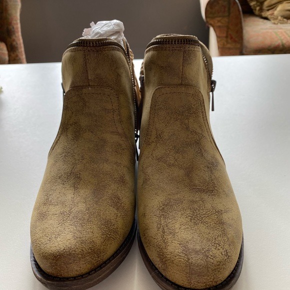 JC Girl's Fringe Ankle Boots - Picture 2 of 14